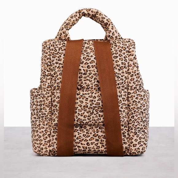 The Backpack Tote in Wild Child - BEIS Diaper Bag - Picture 4 of 8